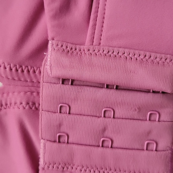 Woman's Bra - Picture 3 of 5